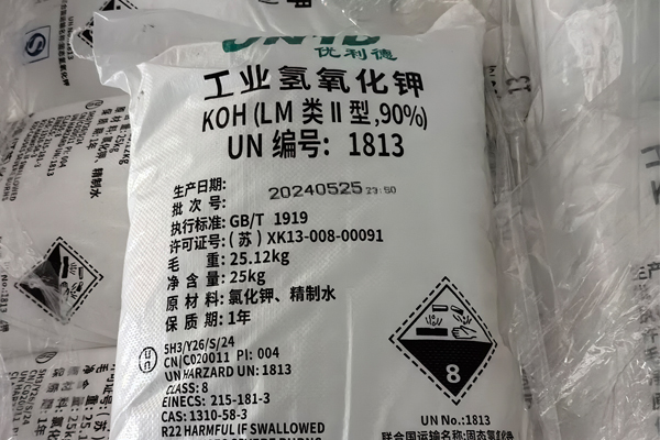 氫氧化鉀在電鍍中起什么作用？